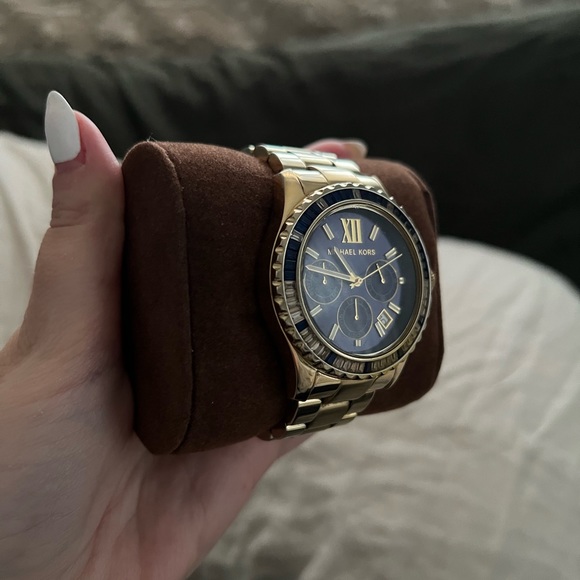 Men’s Michael Kors Everest Watch - Picture 3 of 6